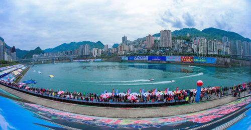 上運動大賽"這個時間節點,結合彭水實際,深挖苗族文化內涵,策劃了一